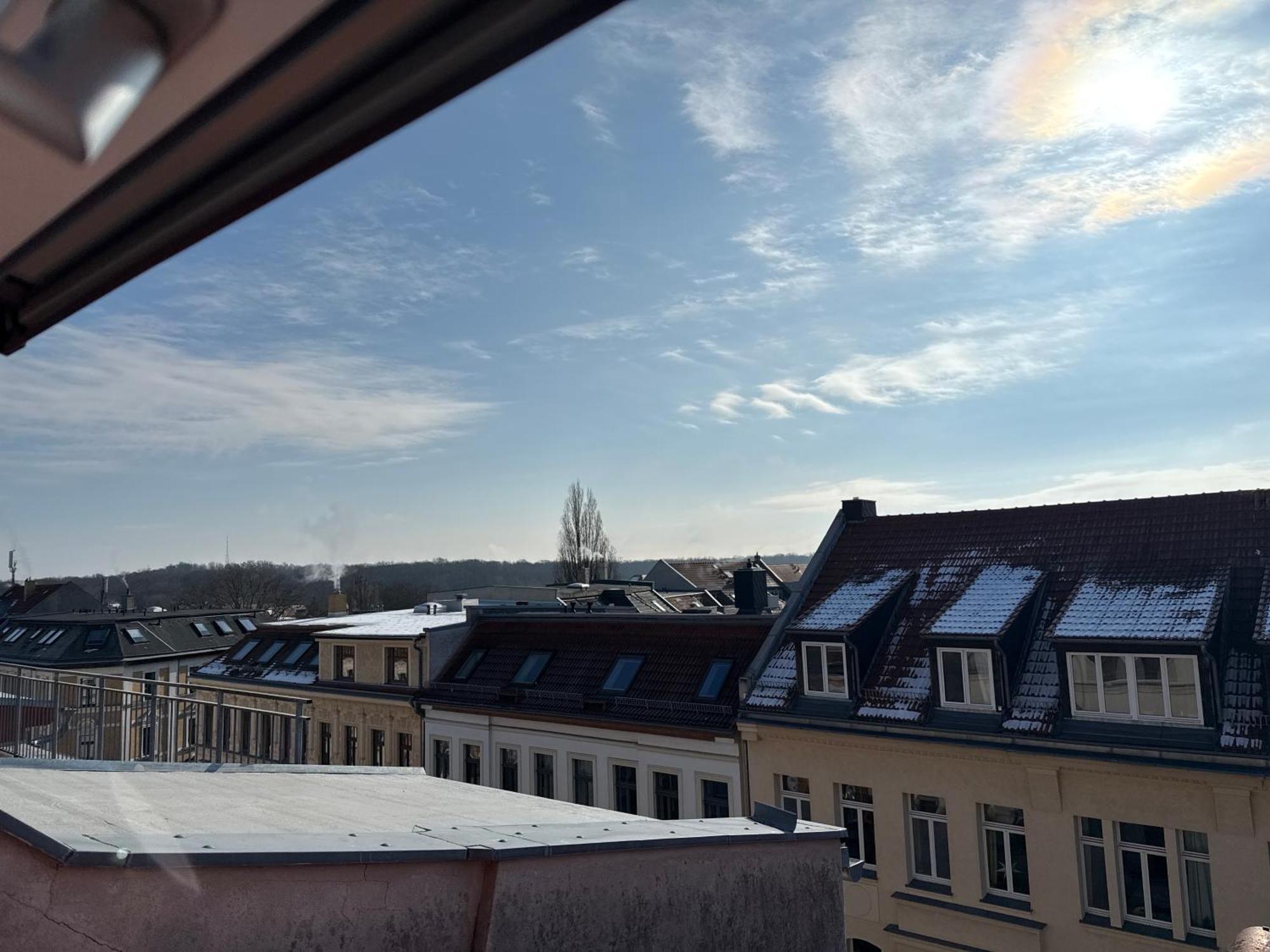 Kuschelige Dachgeschosswohnung Am Clarapark Lipsia Esterno foto
