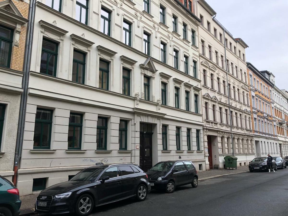 Kuschelige Dachgeschosswohnung Am Clarapark Lipsia Esterno foto