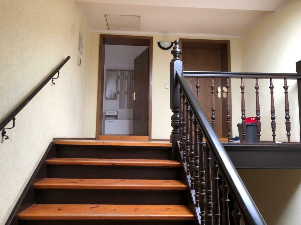 Kuschelige Dachgeschosswohnung Am Clarapark Lipsia Esterno foto